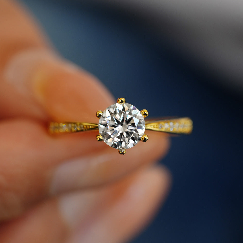 Six-prong Ring Moissanite