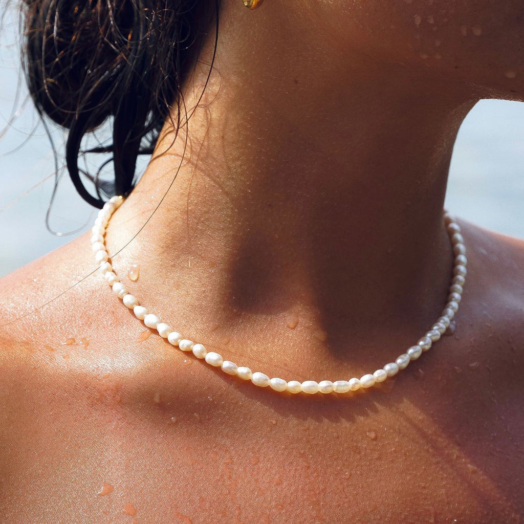 Gold pleated Fresh Pearl Necklace