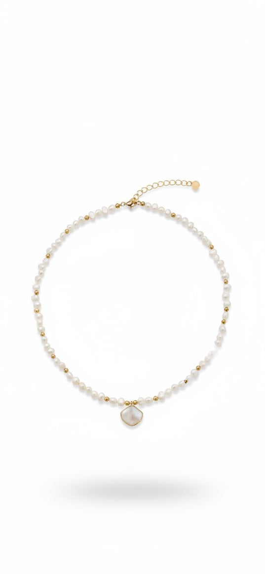 Freshwater Pearl Necklace & Bracelet